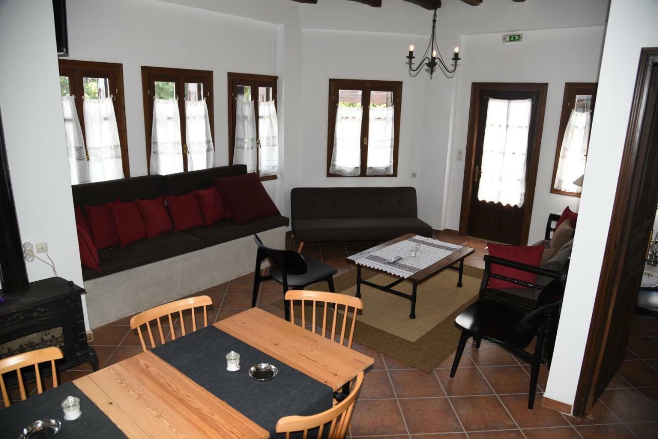 Karpofora Traditional Guesthouse Miléai エクステリア 写真