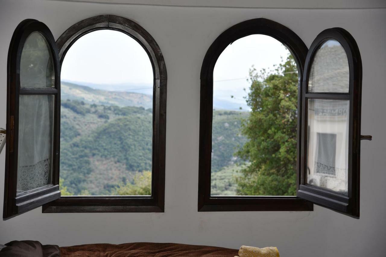 Karpofora Traditional Guesthouse Miléai エクステリア 写真